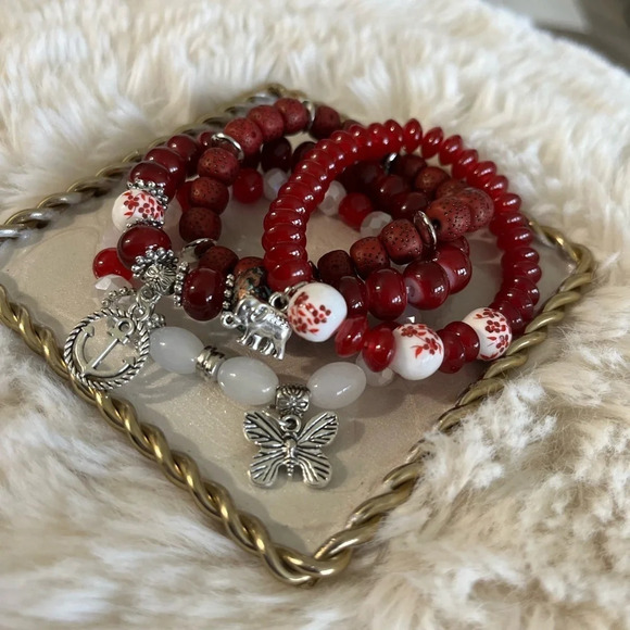 Handcrafted Bohemian Style Beaded Stretch Bracelets (4pc) - Picture 1 of 3